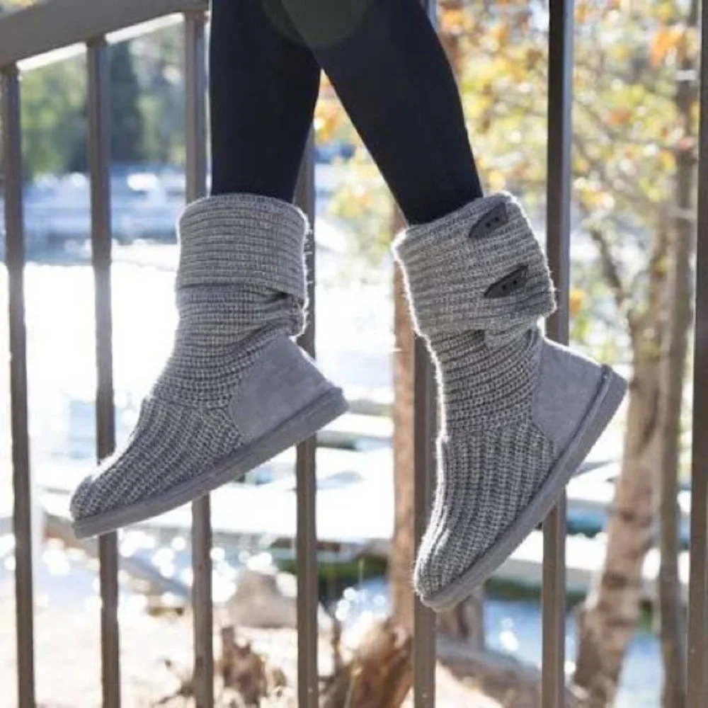 Women’s BearPaw Sweater Knit boots sz 7 - Picture 2 of 6